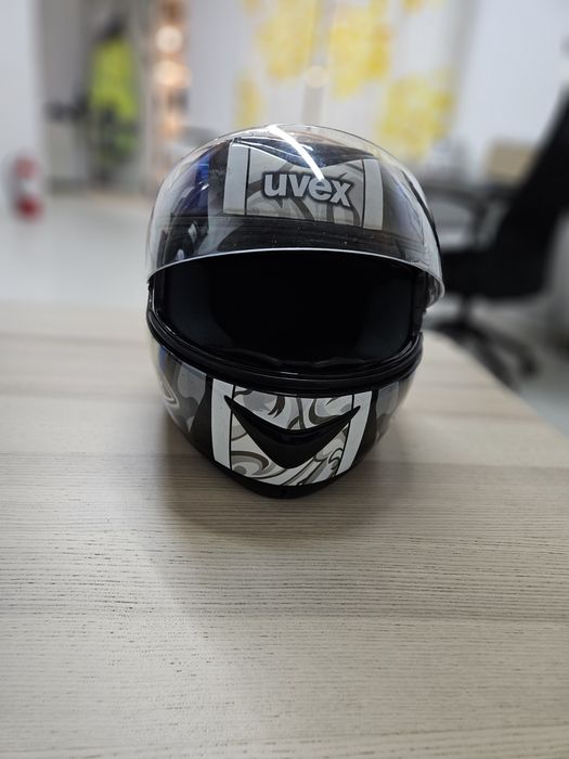 Casca moto UVEX noua