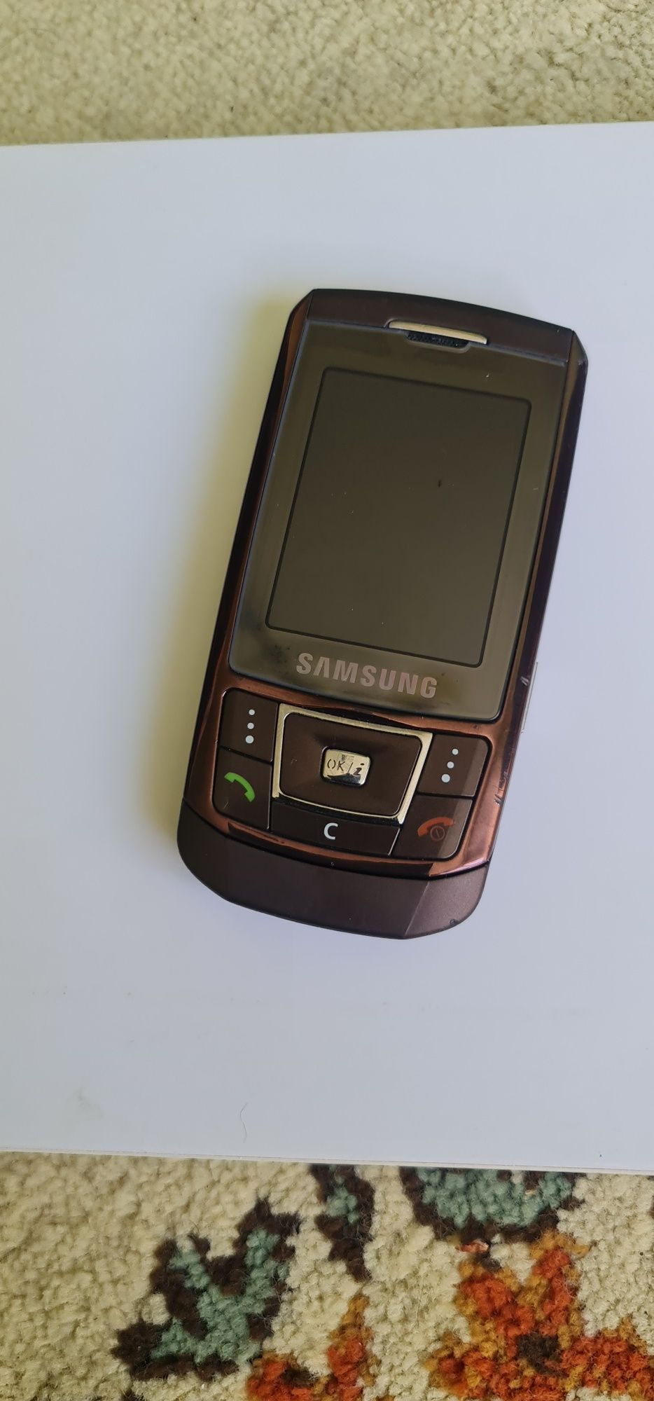 Samsung D 900 без зарядно