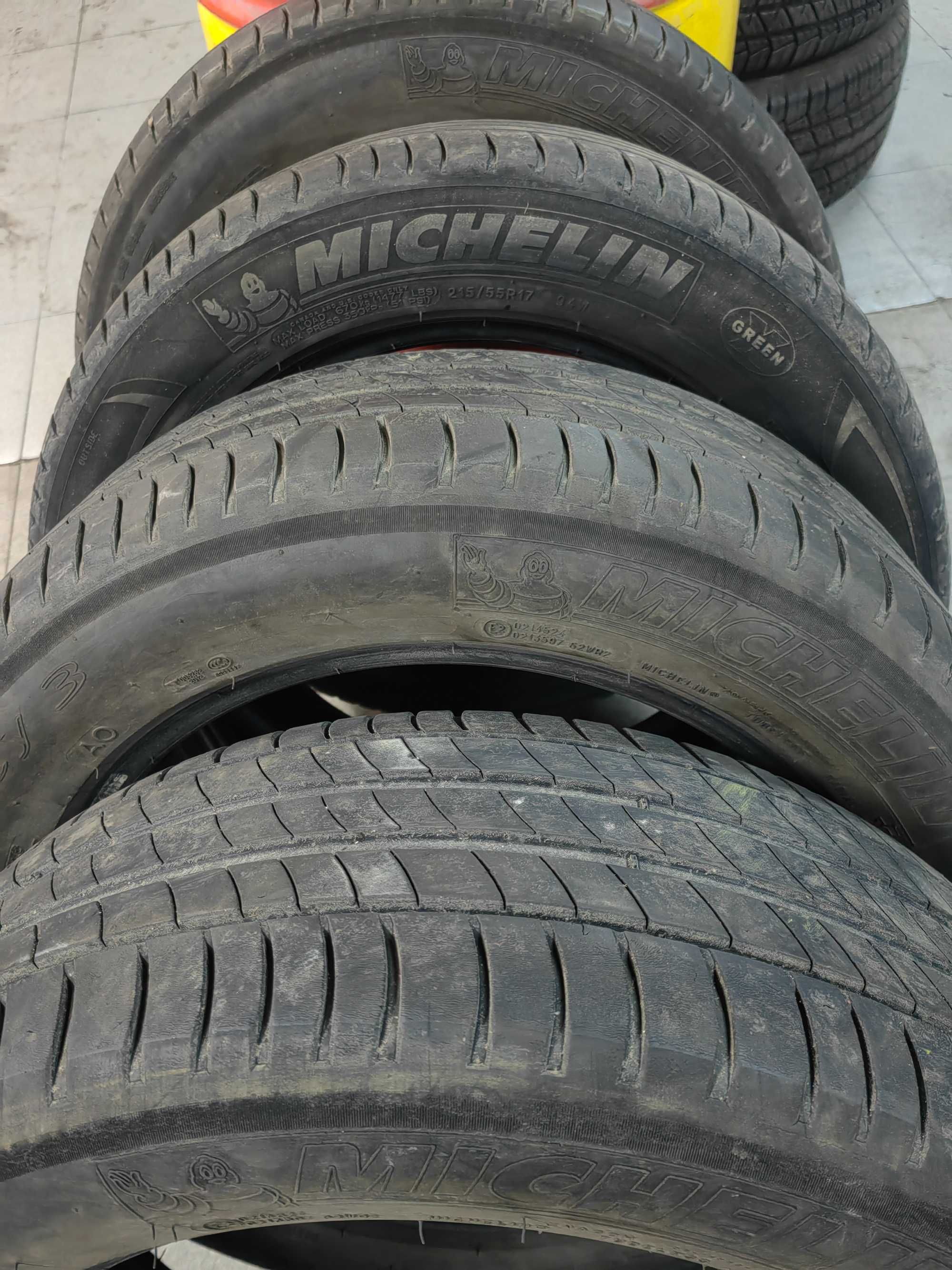215/55 R17-4 бр. Летни гуми  35лв.за бр.
