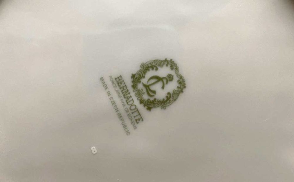 Фарфоровый шикарный набор блюд 2 шт новогодние  Ёлка