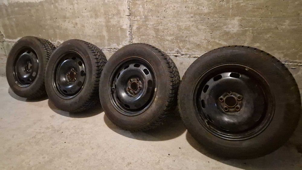 Jante 5x100 R15 cu anvelope iarna 195/65 R15 – impecabile