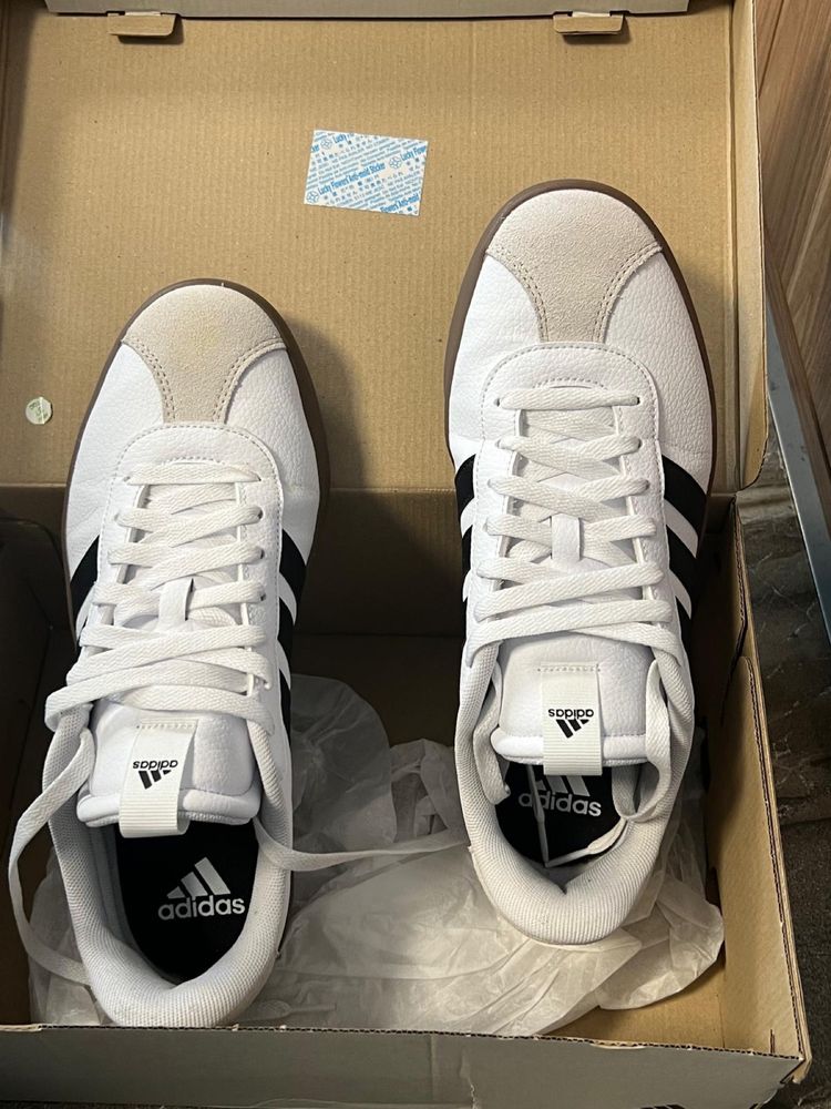 Adidas Court 43 1/3