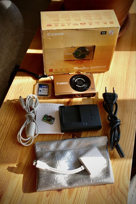 Продам камеру мыльницу Canon цифровой фотоапарат