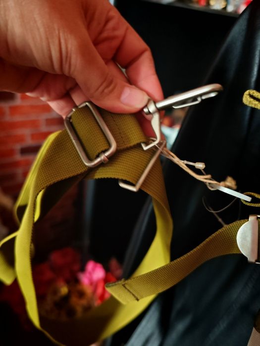 George Gina Lucy geanta