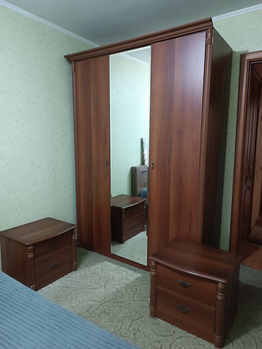 Продам б/ у  шифонер