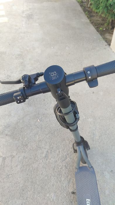 Vând trotinetă electrică