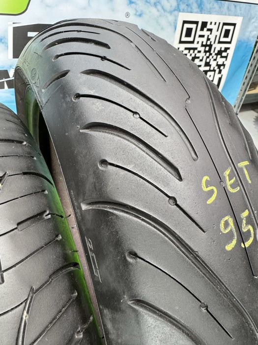 Set Anvelope Moto 120 70 17 si 180 55 17 Michelin 2020 Road 4 Set95