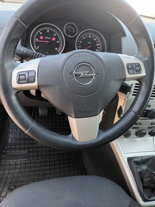 Vand masina Opel Astra H