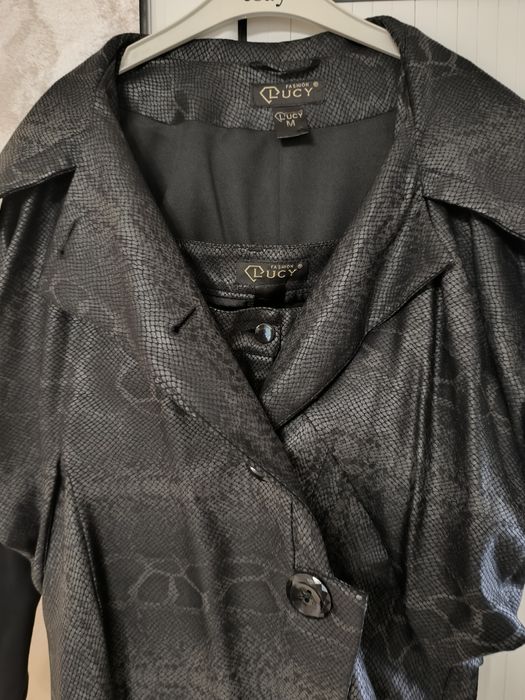 Костюми на Луси много запазени