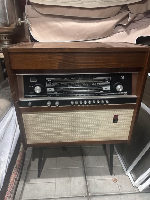 Продам радиолу ссср в отличном состоянии