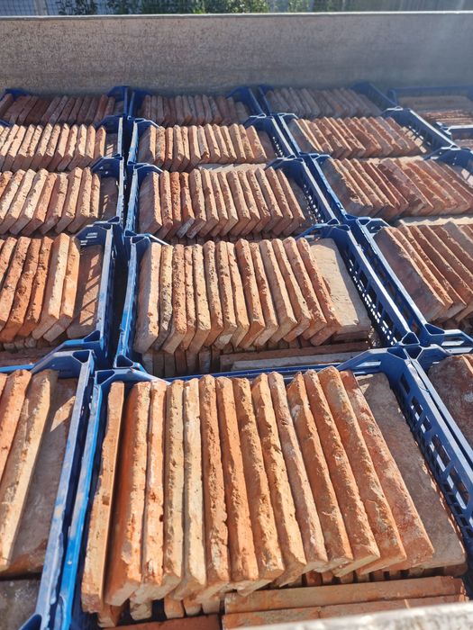 Caramida aparenta și elemente de colt