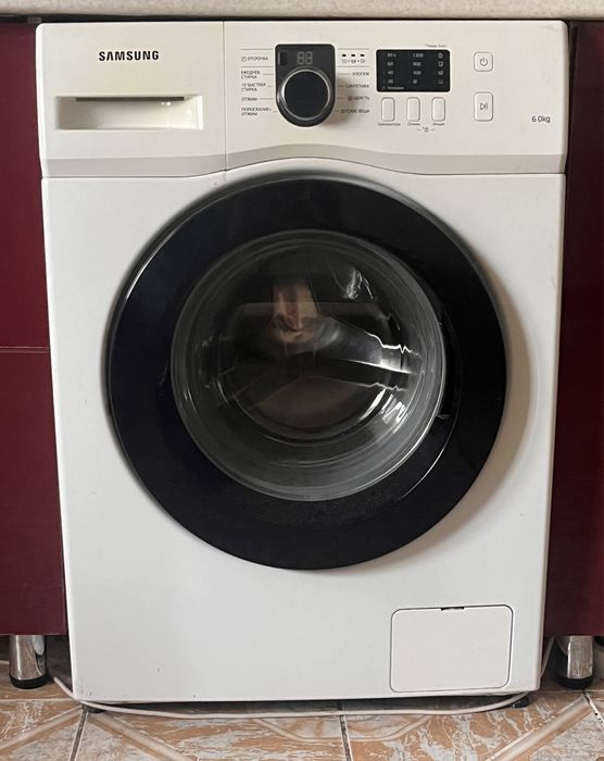 стиральная машина samsun самсунг WF60F 1R2F2W
