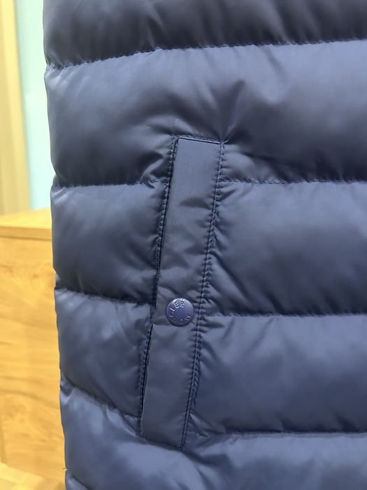 Мъжка грейка Moncler!