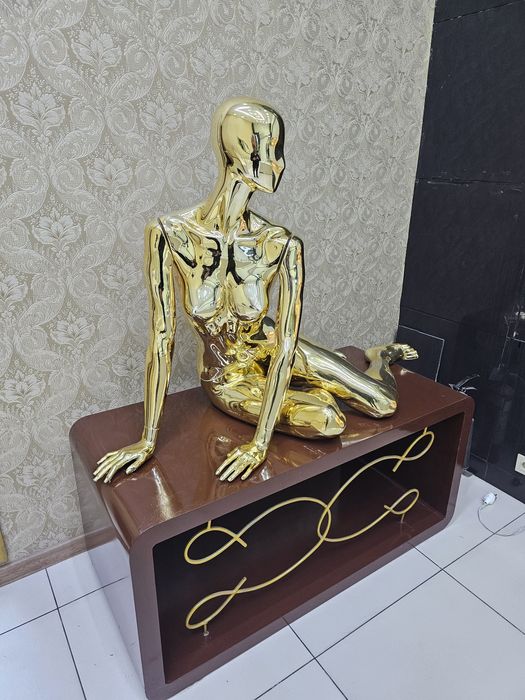 Торговое оборудование для ювелирного магазина