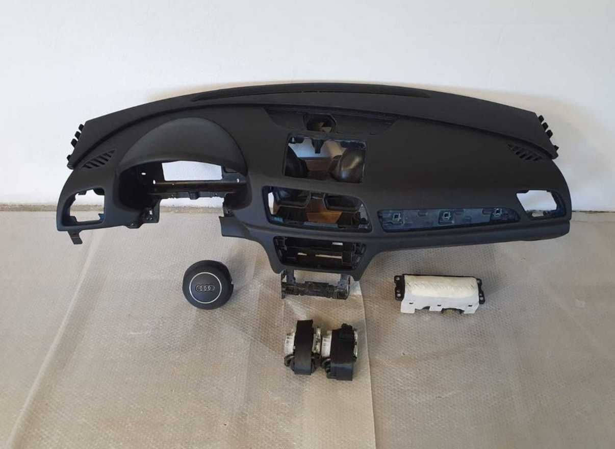 Арматурно табло, колани, Airbag Audi Q3 8U