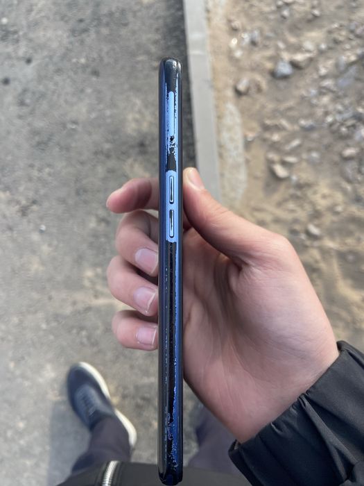 реалми 7 в идеале ни царапин ничего нет 64гб