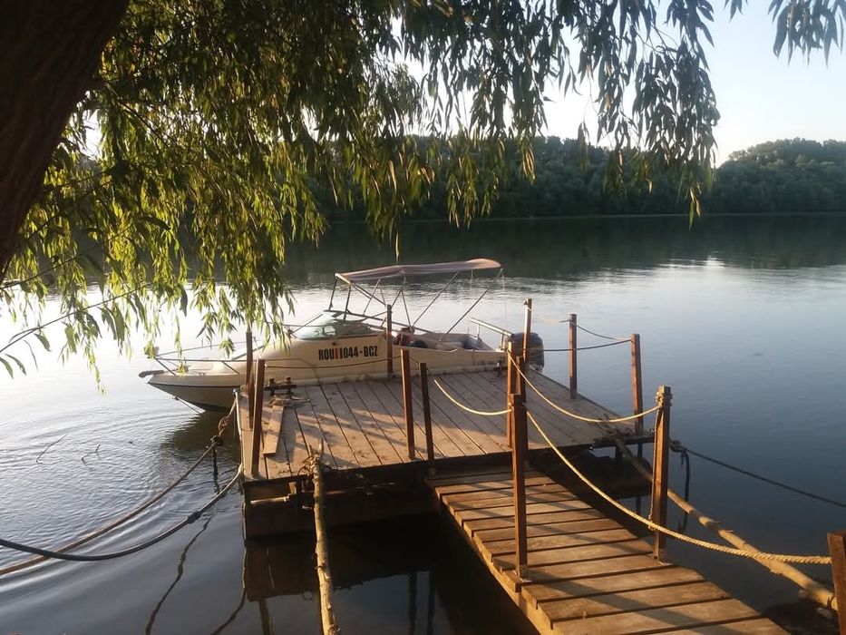 Barcă cu motor Astromar 560