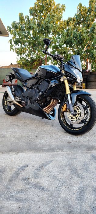 Vând honda Hornet pc41 600