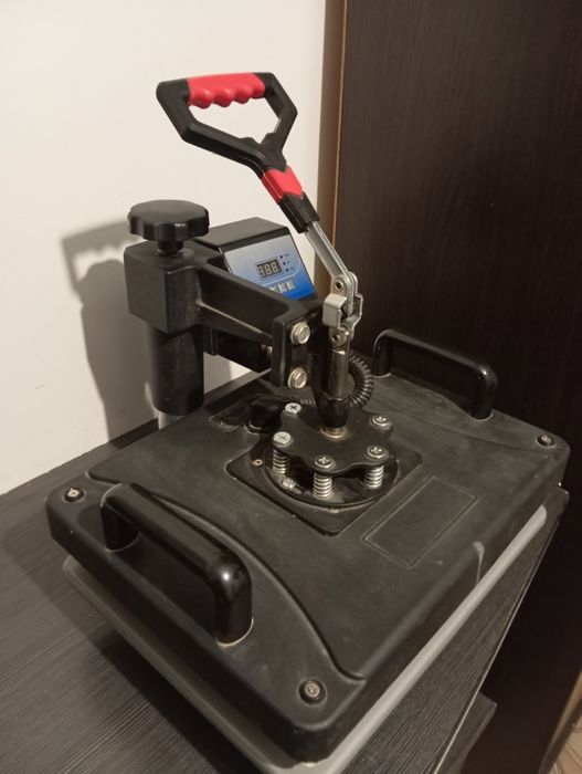 Термопресс с прессом для стаканов.