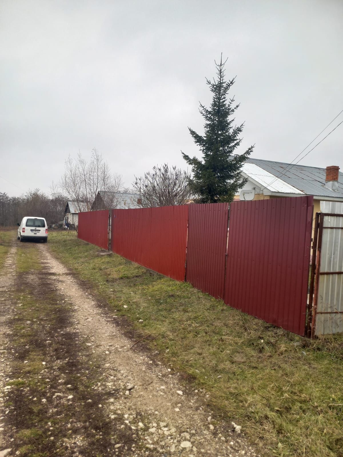 Vând casă 60 mp în Siret Prut