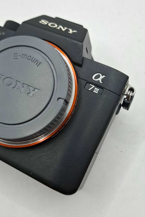 Sony a7 III body sotiladi