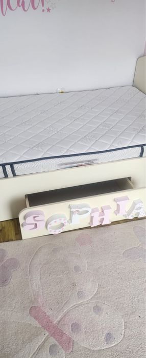 Mobila camera copil fetita