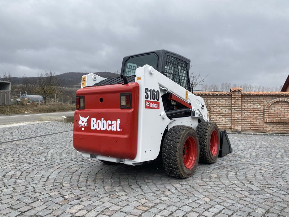 De inchiriat sau de vanzare mini incarcator Bobcat