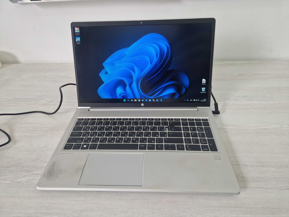HP ProbBook 450 8G (Core i5-1135G7, 8 GB)