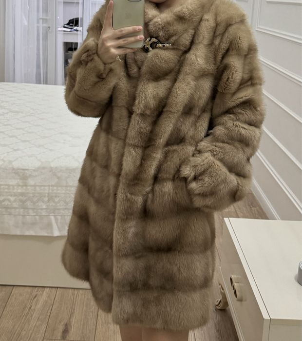 Продам норковую шубу