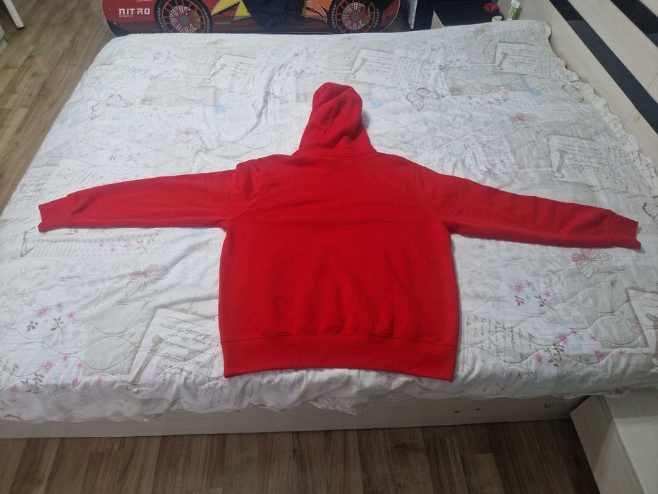 Продавам суитшарт Nike на баскетболния отбор Chikago Bulls