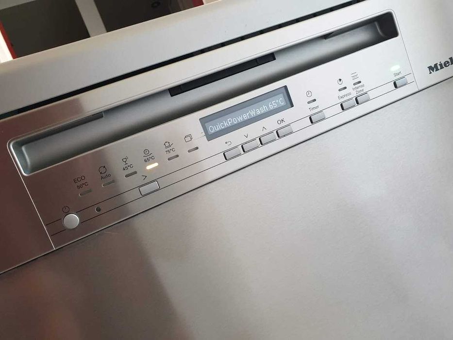 Inox - Съдомиялна Miele - Auto Open - 14 Комплекта - Свободностояща