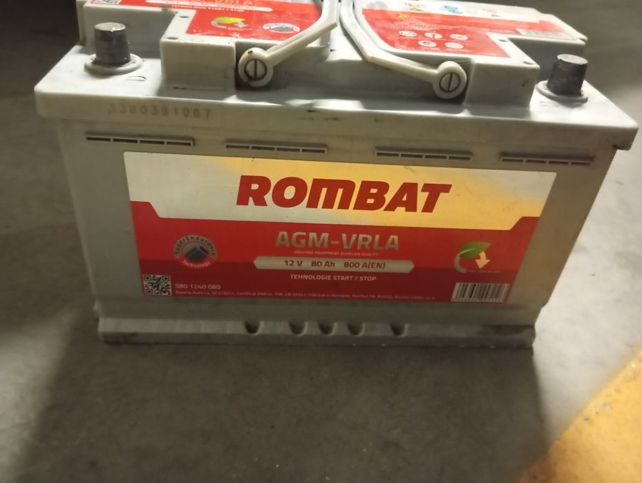 Baterie auto Rombat 80 amperi AGM Start Stop stare perfecta