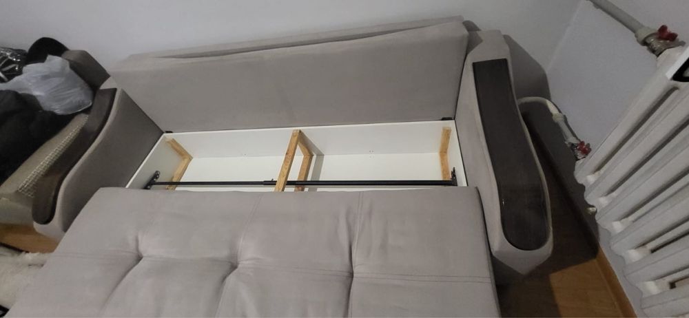 Продаем Диван б/у