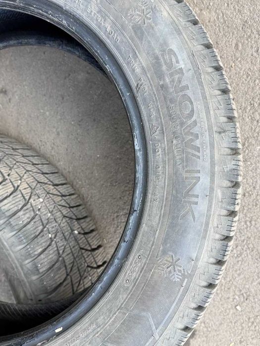 Б/У Зимние шины Triangle Snowline 225/60/18 без шипов