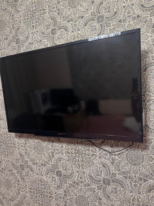 Телевизор sony в отличном состоянии