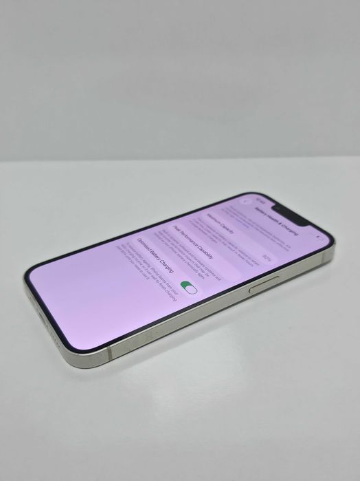 iPhone 13 128GB Starlight