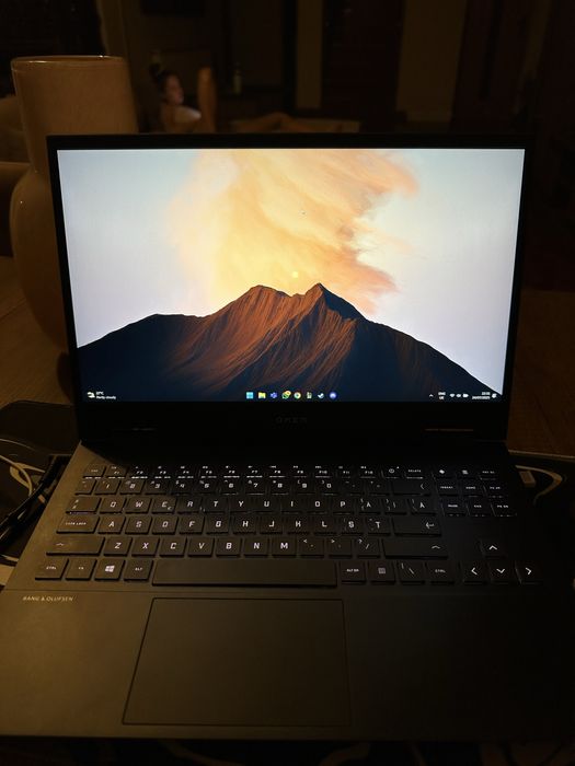 Laptop HP OMEN Impecabil