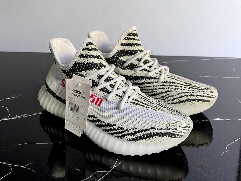 Adidași Yeezy Boost 350 V2 Zebra