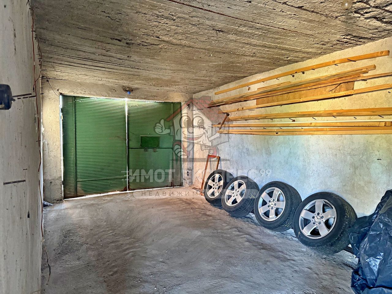 Продава се Къща в Асеновград - 186 кв.м за 494 €/кв.м - Снимка #23