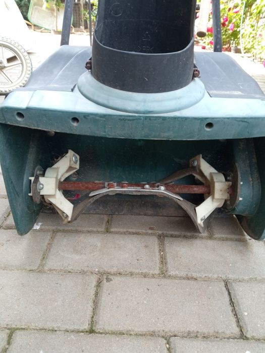 Masina electrica freza de dazepezit asgatec sf1600