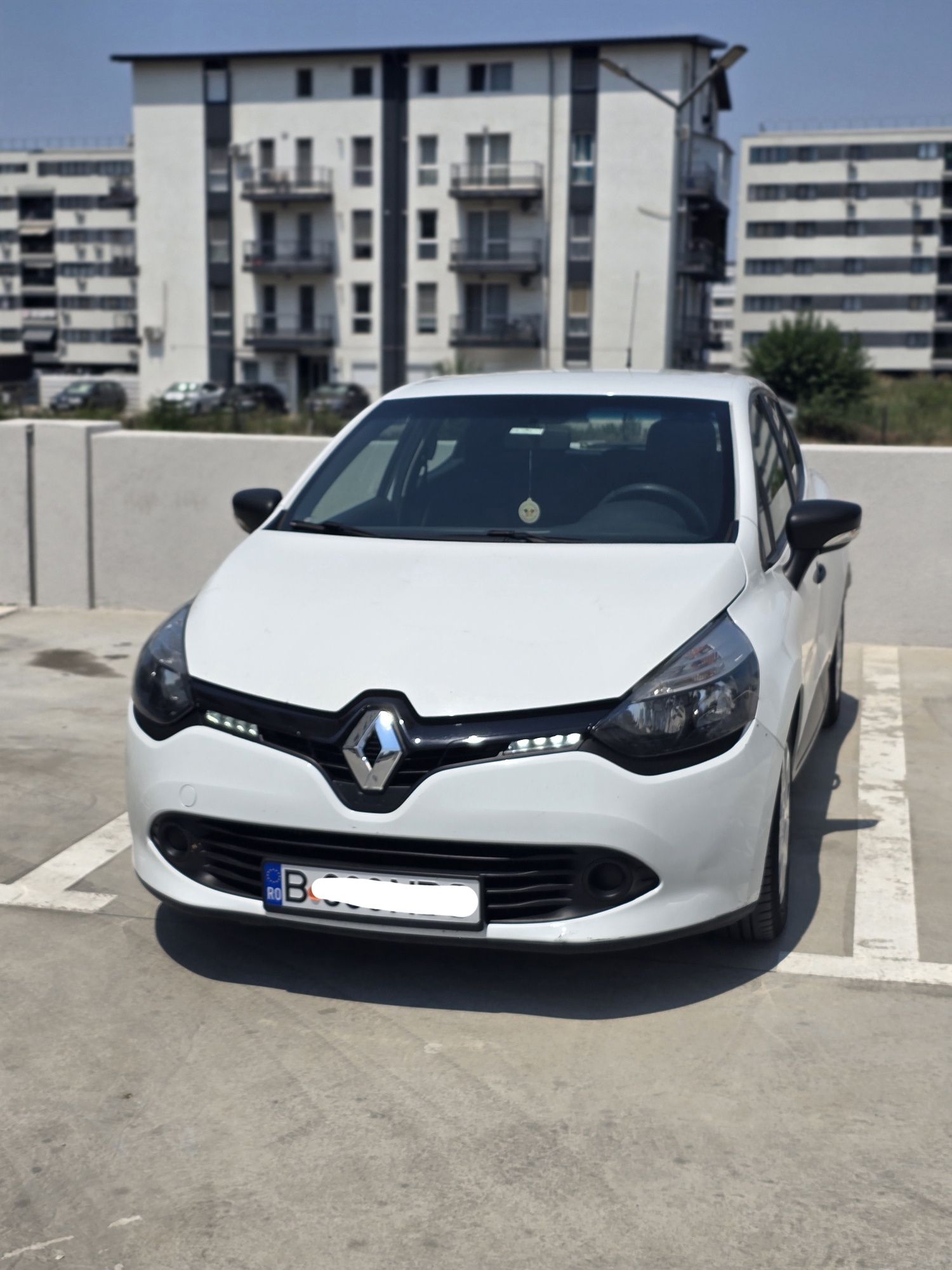 Renault Clio 4 hatchback 1.5 dci, 75cp, 4 anvelope iarna, ITP 2026