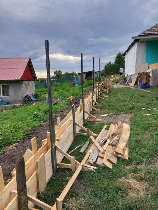 Garduri și porți la comanda clientului