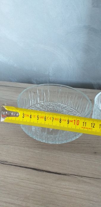 Set 2 boluri din sticlă groasă