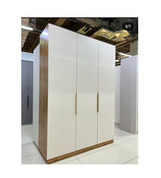 Акция! Распашной шкаф 150x250х60 см, от АЗИЯ СКЛАД А671585