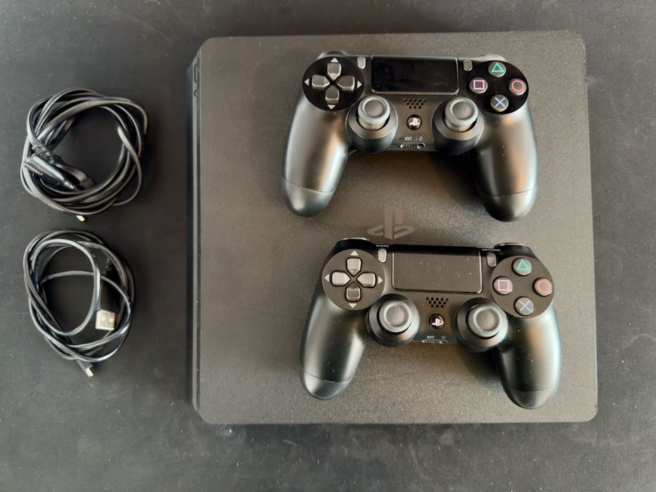PlayStation 4 Slim