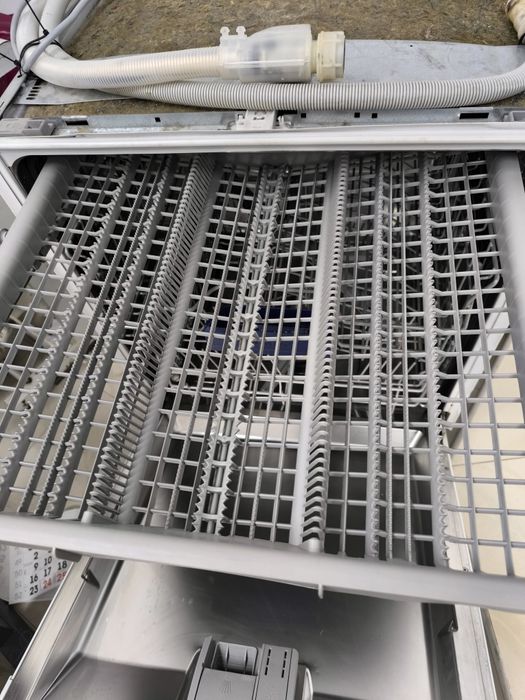 Съдомиялна за полувграждане Simenss