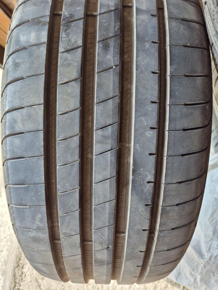Лятна гуми 240/40/19
