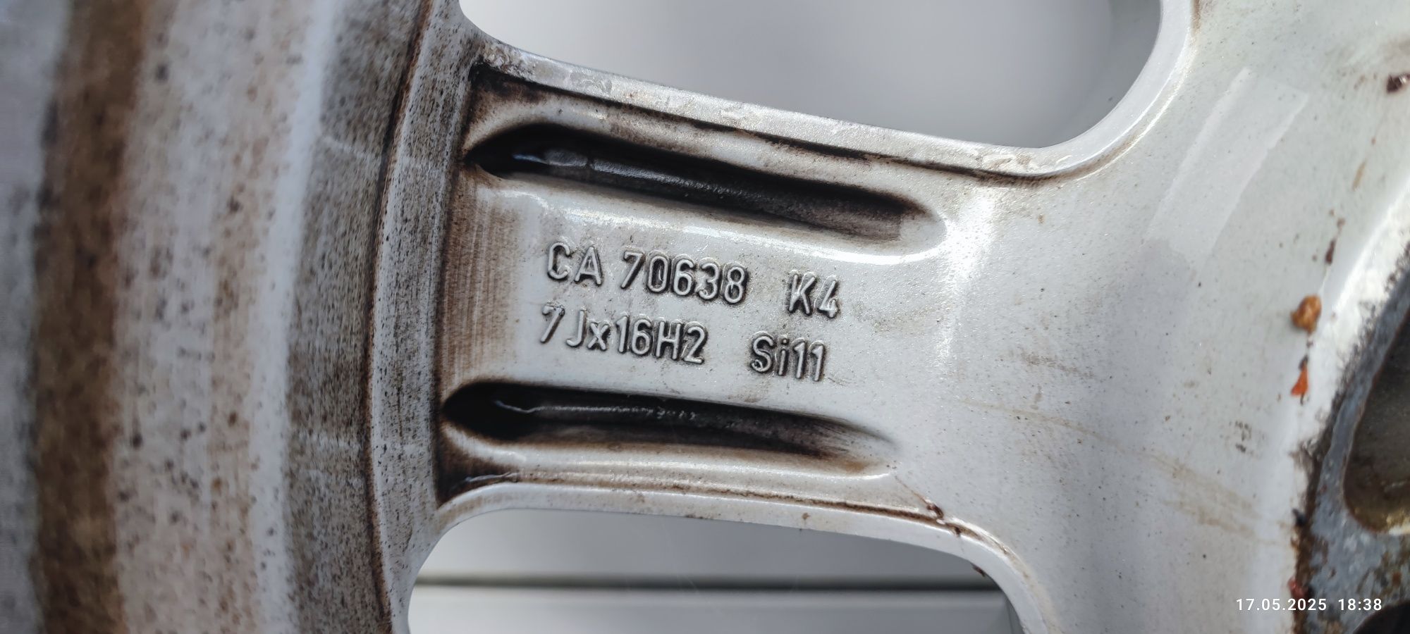 Джанти с гуми  5х112 BORBET
