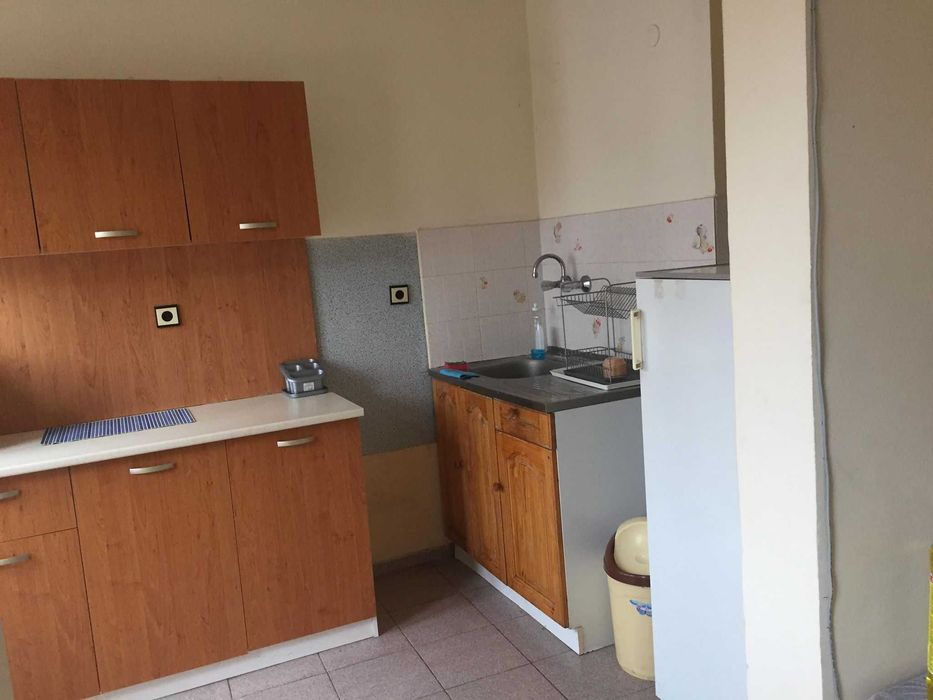 Дава се под наем Тристаен апартамент в Пловдив, Централна гара - 87 кв.м за 459 € - Снимка #1