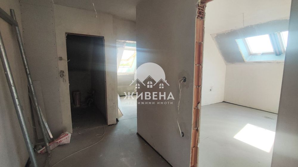3-стаен апартамент, преди Акт 15, Базар Левски, площ 97 кв.м